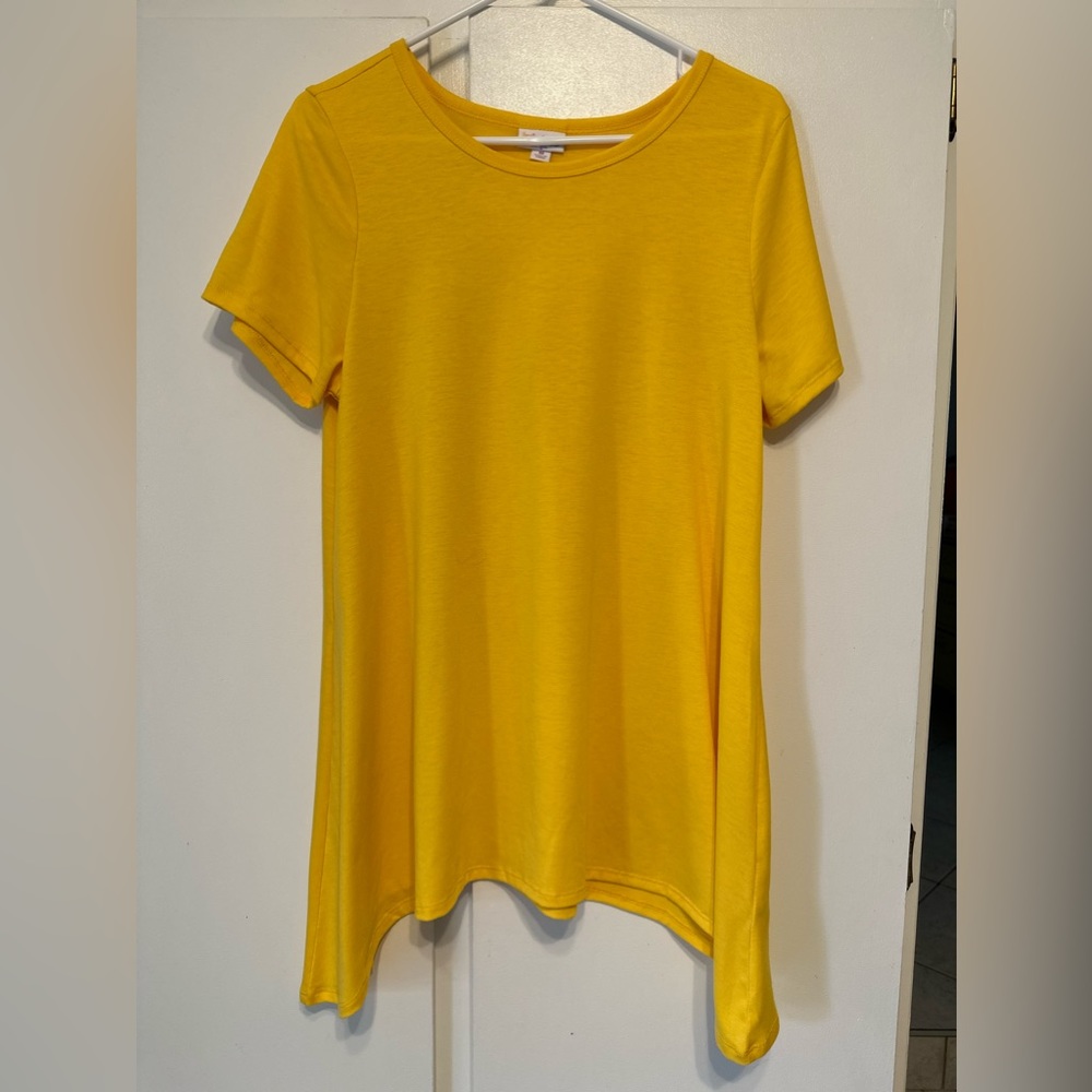 Lularoe Melissa tunic top, size M